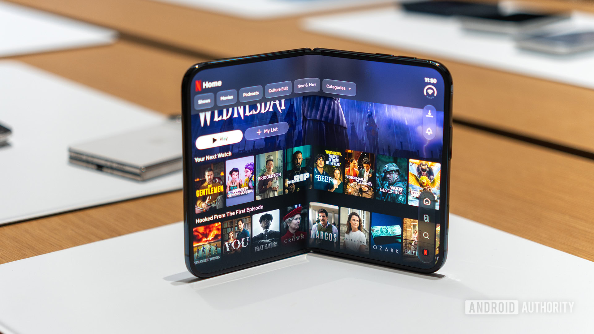 Apple iPhone Duo concept and foldable displays interface optimization