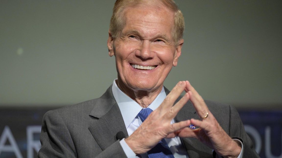 NASA Bill Nelson Eksplorasi Bulan