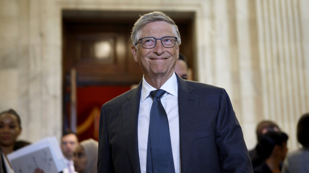Bill Gates memperingatkan bahaya kecerdasan buatan tanpa regulasi dan mekanisme pengawasan ketat