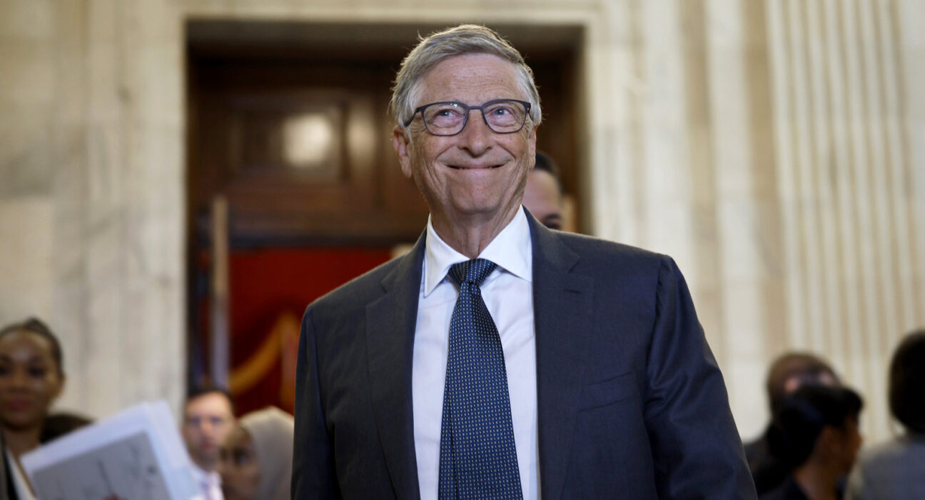 Bill Gates memperingatkan bahaya kecerdasan buatan tanpa regulasi dan mekanisme pengawasan ketat