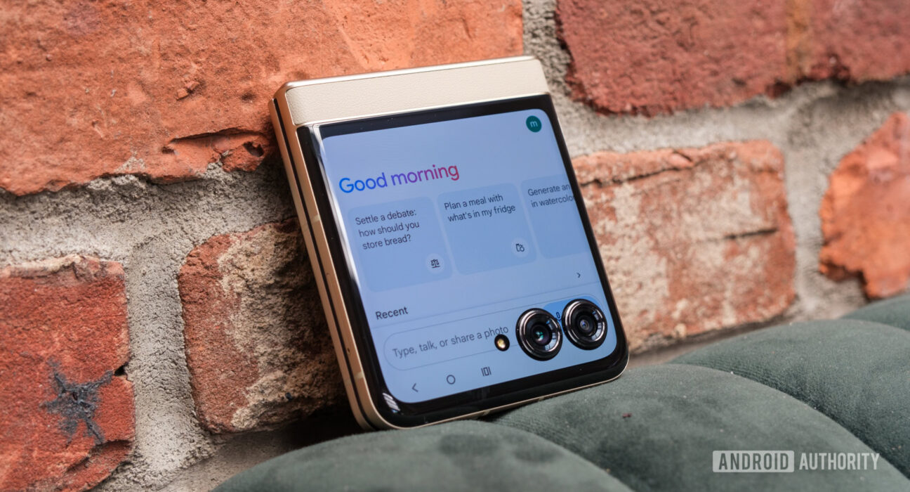 Antarmuka update terbaru rilis layar update Gemini Dark Mode di gawai android interface independen opsi kemewahan opsi layar kustom khusus opsi UI notifikasi archive khusus