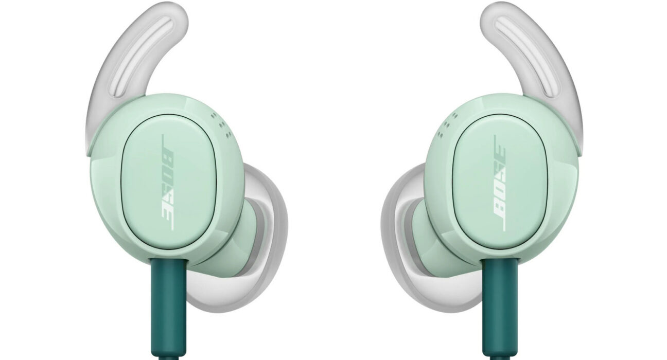 Bose Noise Cancelling Wired Earbuds dengan kabel USB-C dan remote in-line