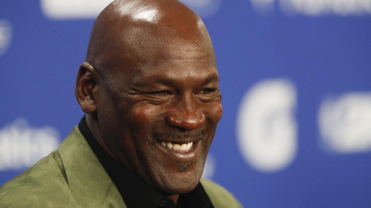 Michael Jordan memimpin daftar atlet terkaya di dunia berkat ekuitas bisnis dan royalti Nike