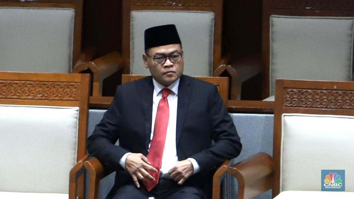 Uang kertas rupiah terbaru dengan tanda tangan pejabat Bank Indonesia