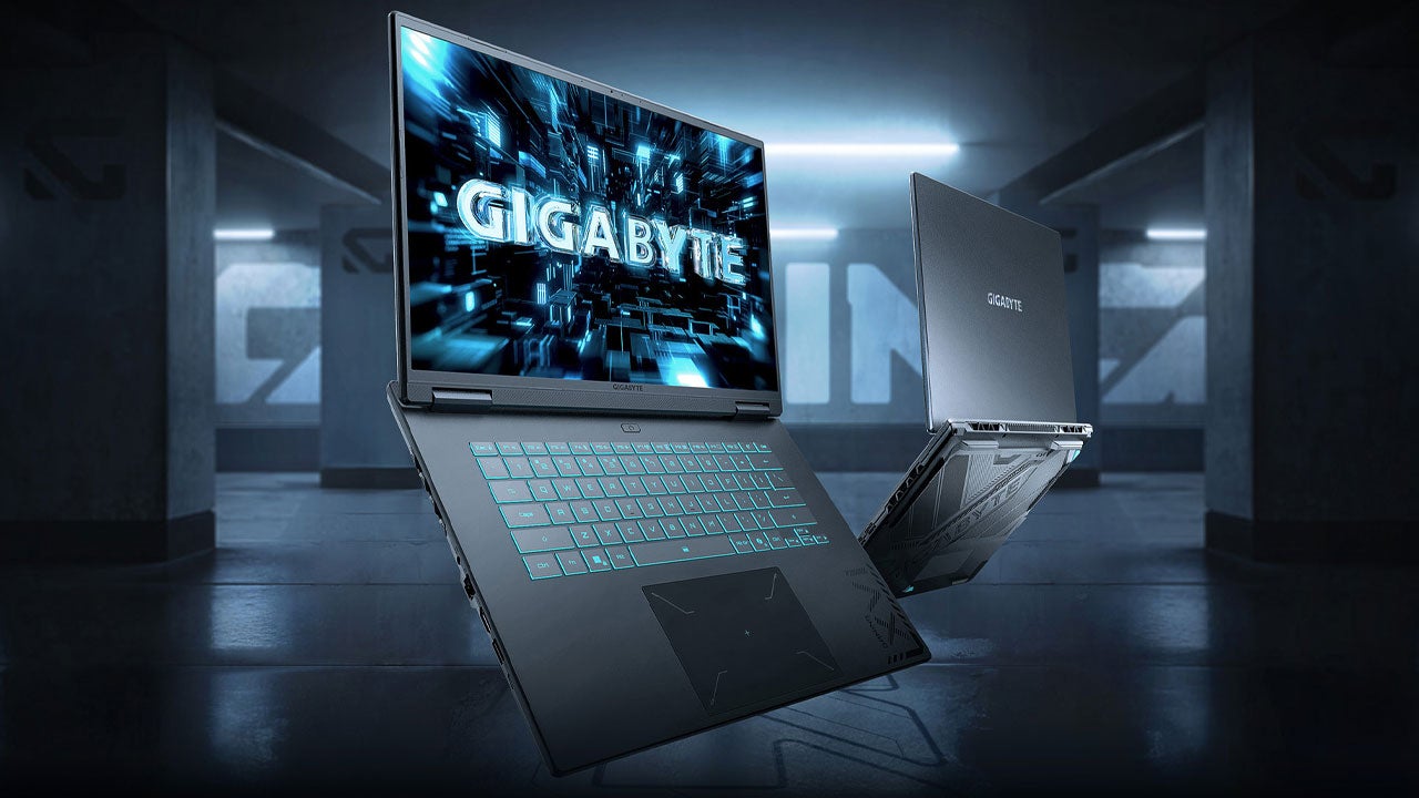 Gigabyte A16 Pro saat sedang menyala menampilkan wallpaper game