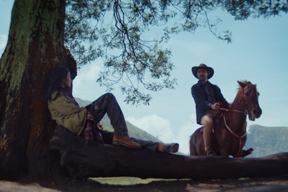 Adegan film Four Seasons in Java atau Empat Musim Pertiwi karya Kamila Andini yang mewakili Indonesia di ajang Academy Awards ke-99