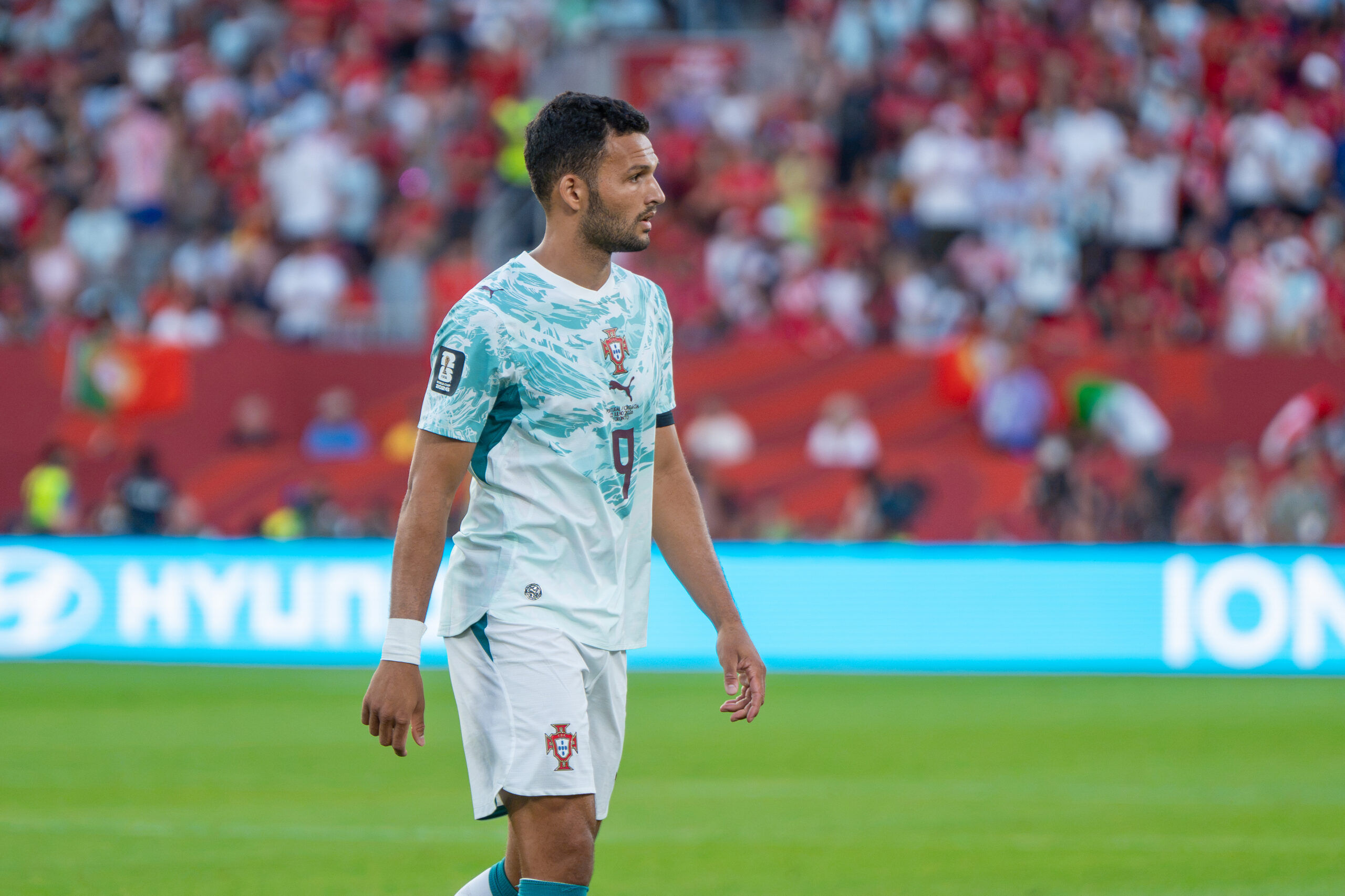 Aksi penyerang Portugal Goncalo Ramos dalam laga internasional di lapangan hijau