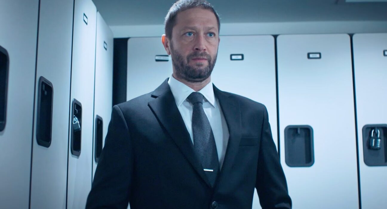 Ebon Moss-Bachrach