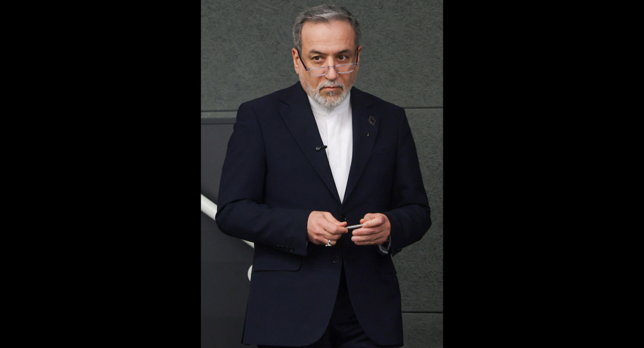 Menteri Luar Negeri Iran Abbas Araghchi memberikan pernyataan kesiapan militer menghadapi skenario eskalasi perang terbuka