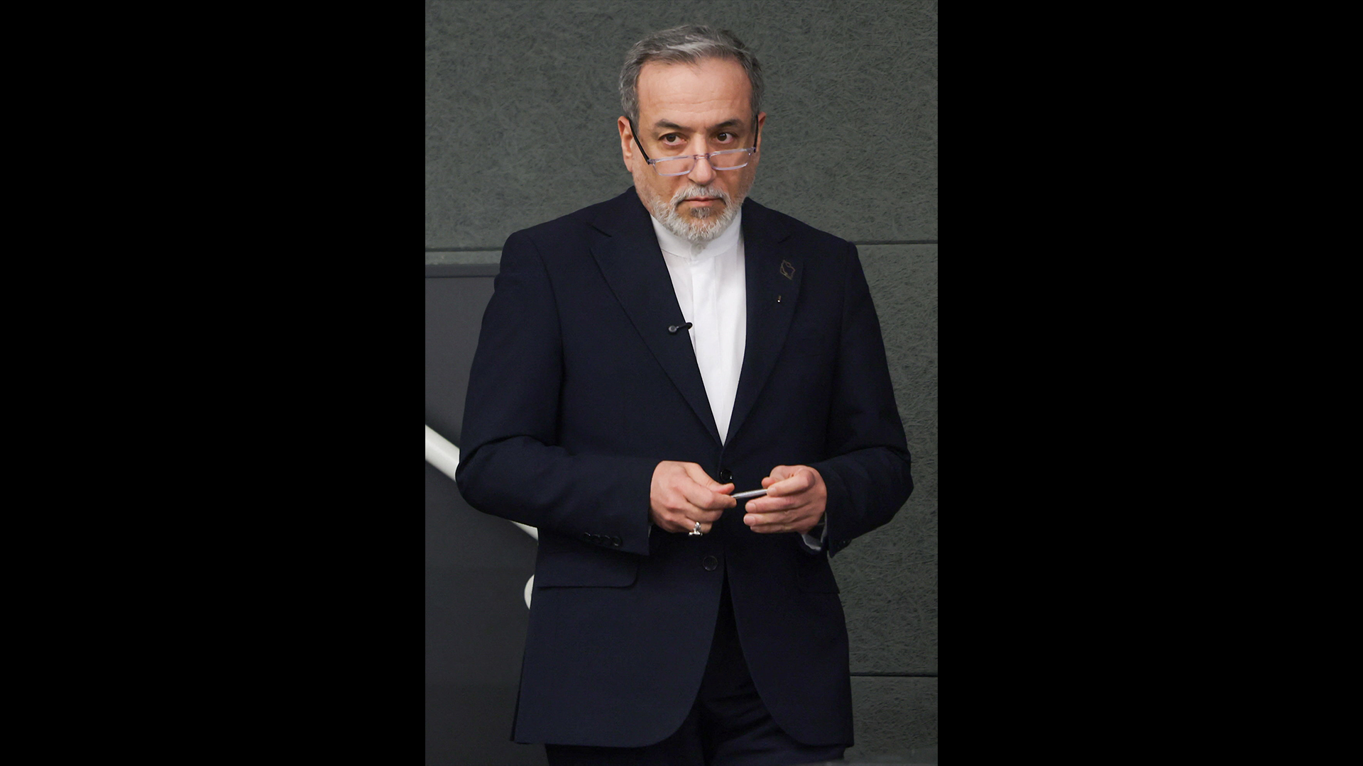 Menteri Luar Negeri Iran Abbas Araghchi memberikan pernyataan kesiapan militer menghadapi skenario eskalasi perang terbuka