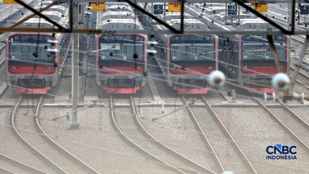 Rangkaian Kereta Rel Listrik KRL di Dipo Depok Jawa Barat