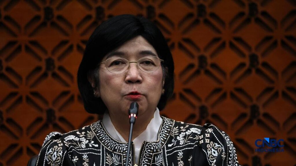 Gubernur Bank Indonesia Destry Damayanti memaparkan alasan kebijakan suku bunga BI-Rate pada rapat kerja moneter