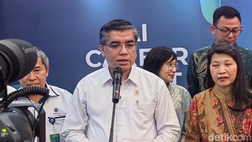 Menteri Ketenagakerjaan Menaker Yassierli Konferensi Pers Kick Off Pemagangan Nasional