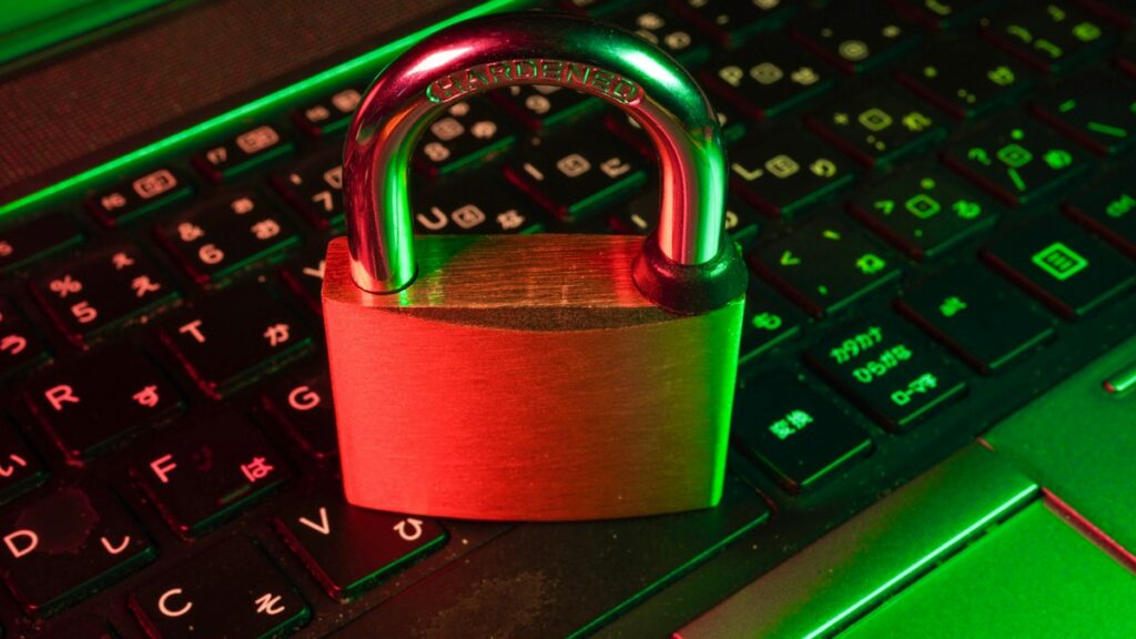 Ilustrasi keamanan password manager dan authenticator