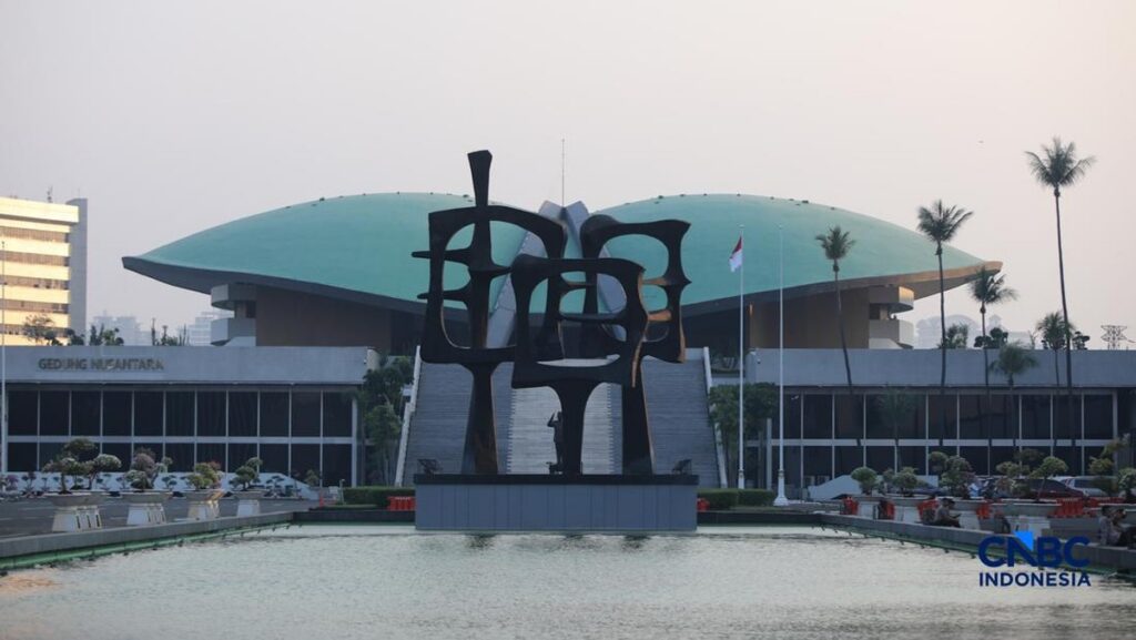 Gedung Kompleks Parlemen MPR DPR Senayan Jakarta yang menjadi lokasi Rapat Kerja Komisi XI DPR RI dengan Bank Indonesia