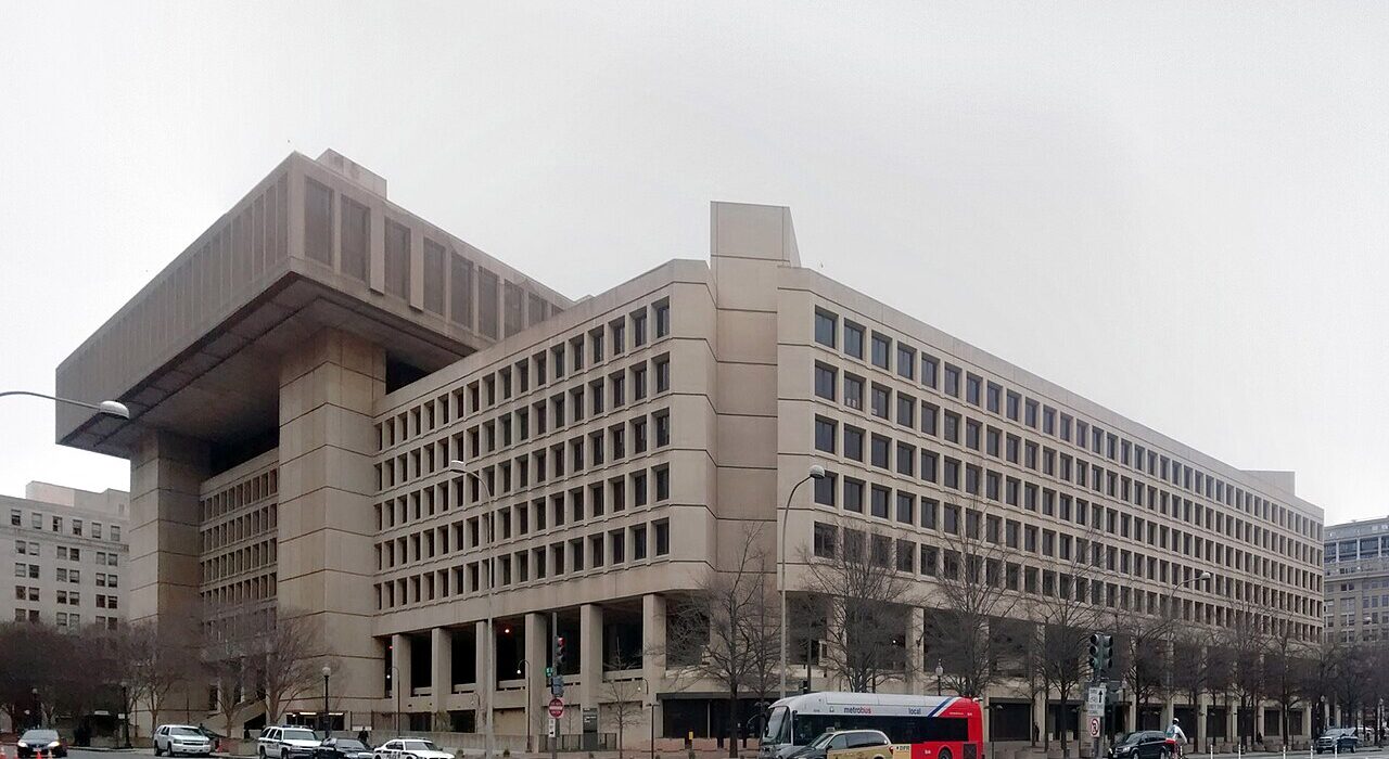 Gedung Markas Besar J. Edgar Hoover FBI di Washington DC