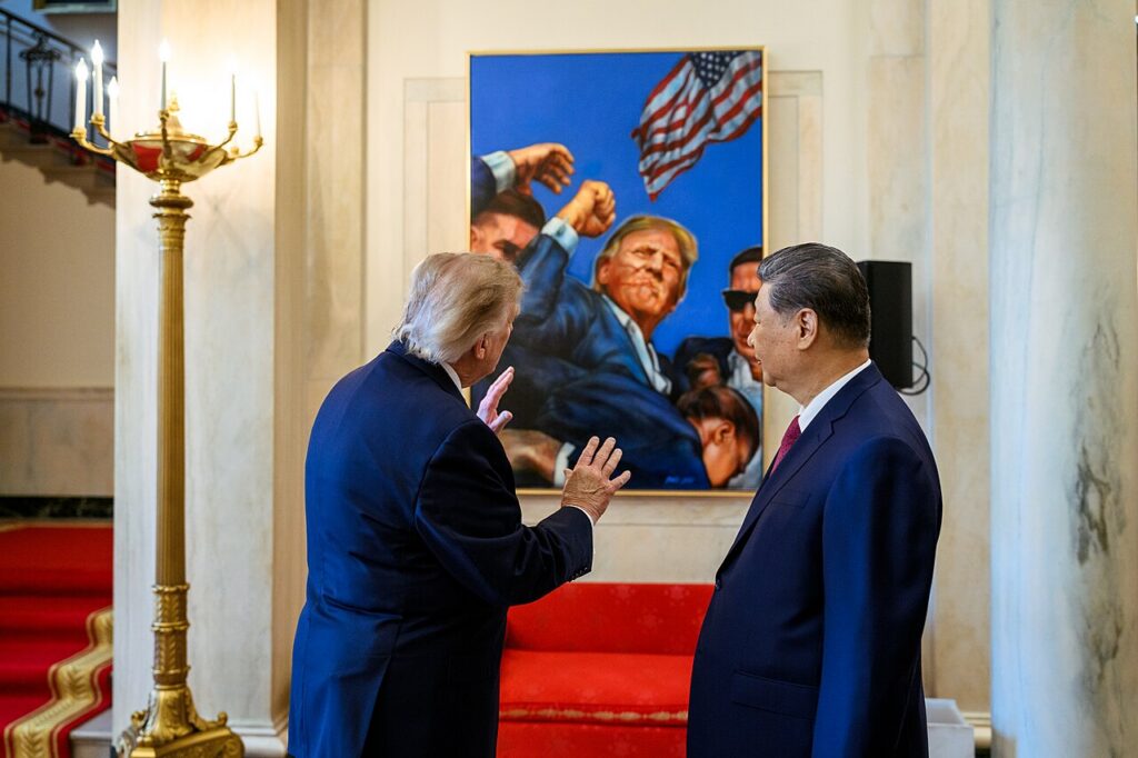 Presiden AS Donald Trump berbincang dengan Presiden China Xi Jinping di Gedung Putih