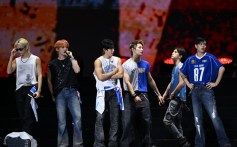 Megastar artis korea populer bts