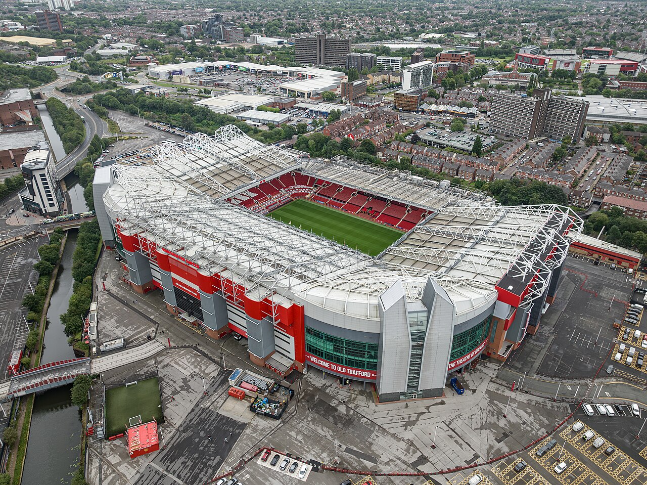 Rugi Manchester United Naik 30% meski Revenue Rekor, Kok Bisa?