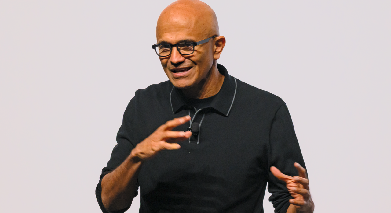 Satya Nadella CEO Microsoft berbicara mengenai restrukturisasi dan perampingan divisi Xbox