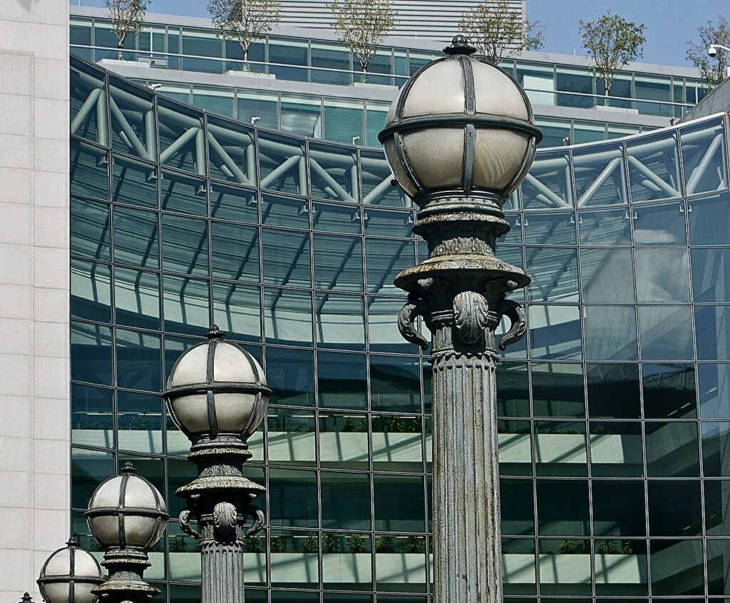 Fasad Gedung Kantor Pusat US Securities and Exchange Commission di Washington DC