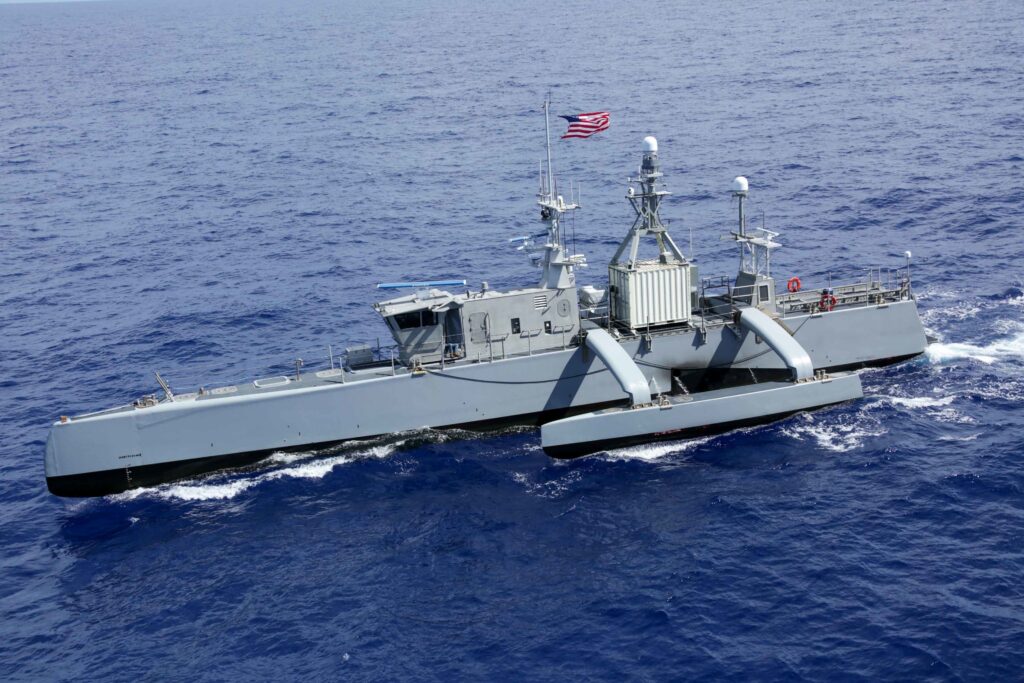 Kapal nirawak USV Sea Hunter yang menjadi platform pengujian sensor maritim cerdas SmartMast Quartermaster