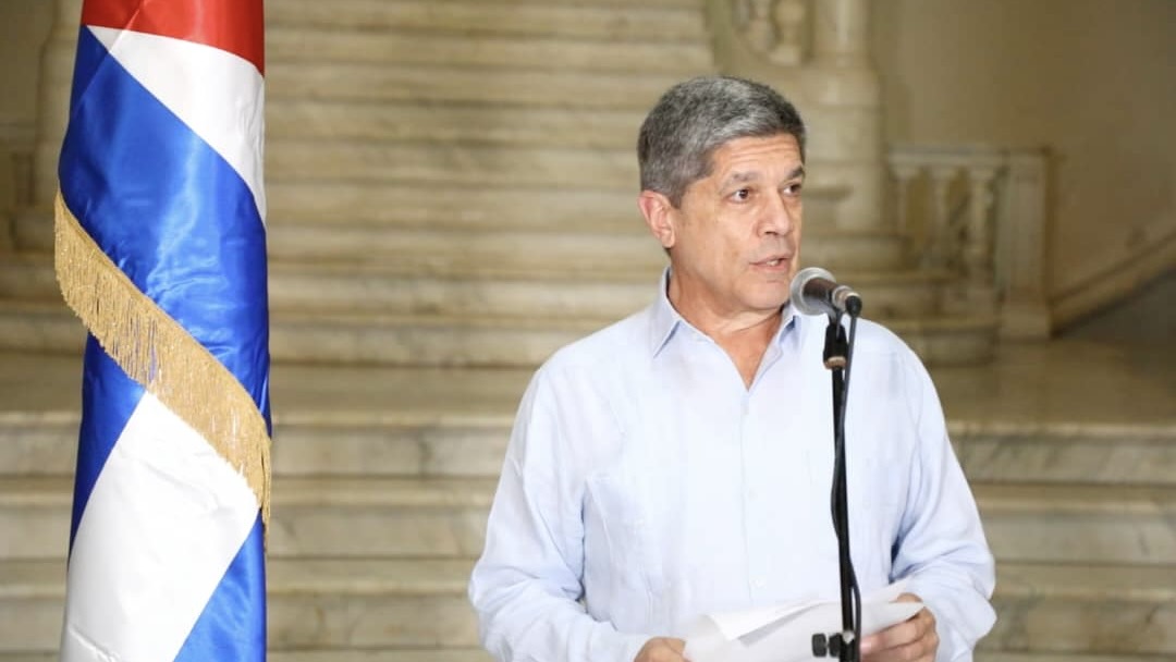 Wakil Menteri Luar Negeri Kuba Carlos Fernandez de Cossio memberikan keterangan pers terkait relasi diplomatik dengan Amerika Serikat
