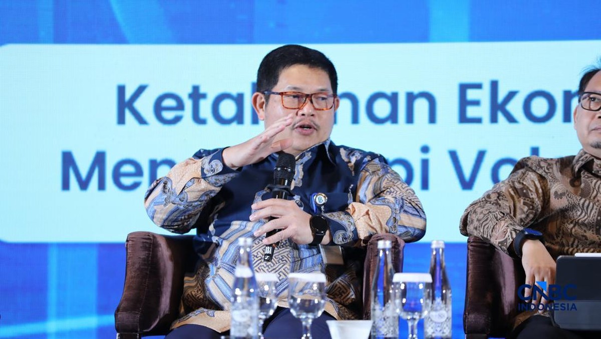 Kepala Departemen Pengelolaan Moneter dan Aset Sekuritas Bank Indonesia Erwin Gunawan Hutapea dalam forum moneter