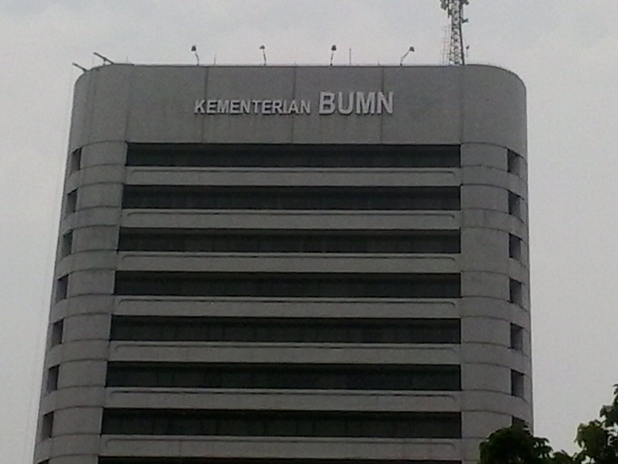 Gedung Kementerian BUMN di Jakarta Pusat, pusat koordinasi konsolidasi dan restrukturisasi portofolio BUMN asuransi Danantara.