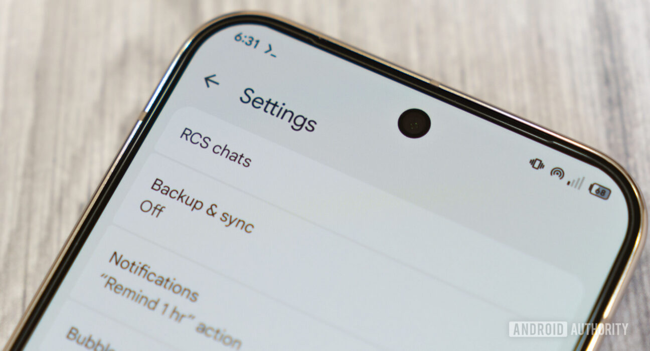 Tampilan antarmuka aplikasi Google Messages pada smartphone Android