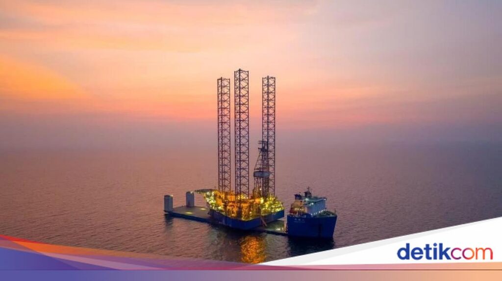 Fasilitas kilang minyak pengolahan bahan bakar minyak Pertamina