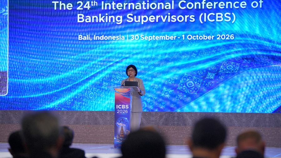 Gubernur Bank Indonesia Destry Damayanti membuka International Conference of Banking Supervisors di Bali