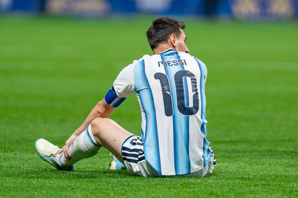 Aksi Lionel Messi di lapangan hijau saat mengenakan seragam kebanggaan tim nasional Argentina
