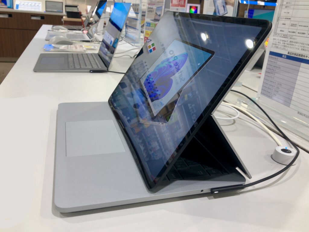 Lini Microsoft Surface Laptop untuk Komputasi AI dan Pengembang