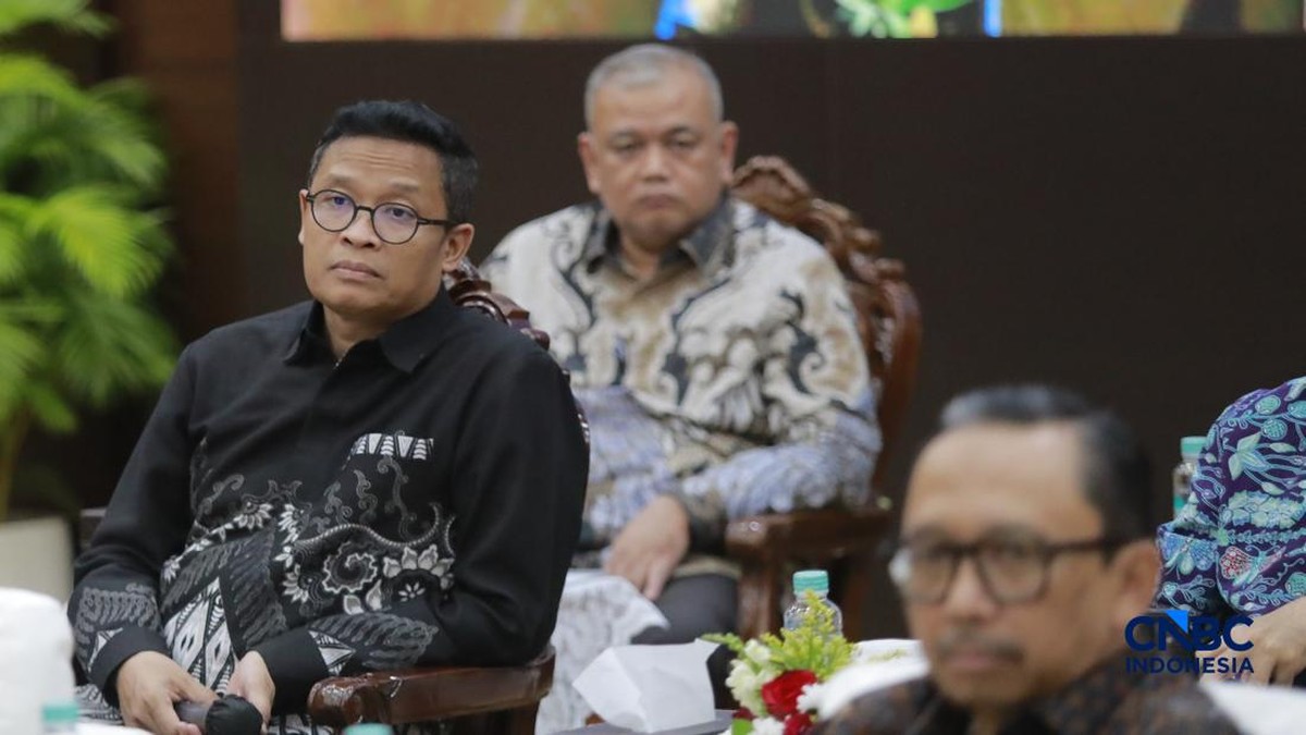 Direktur Jenderal Pajak Bimo Wijayanto memaparkan implementasi sistem pemungutan PPN transaksi digital