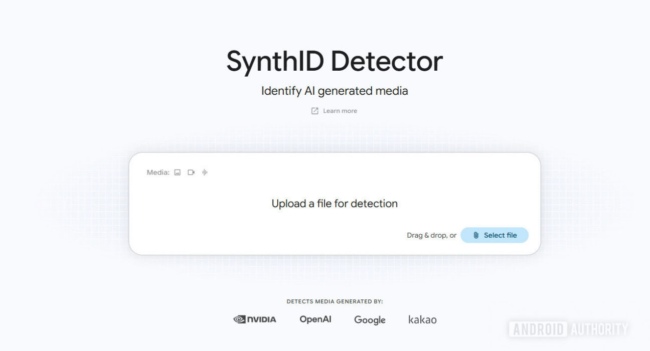Tampilan antarmuka beranda situs verifikasi SynthID Detector milik Google