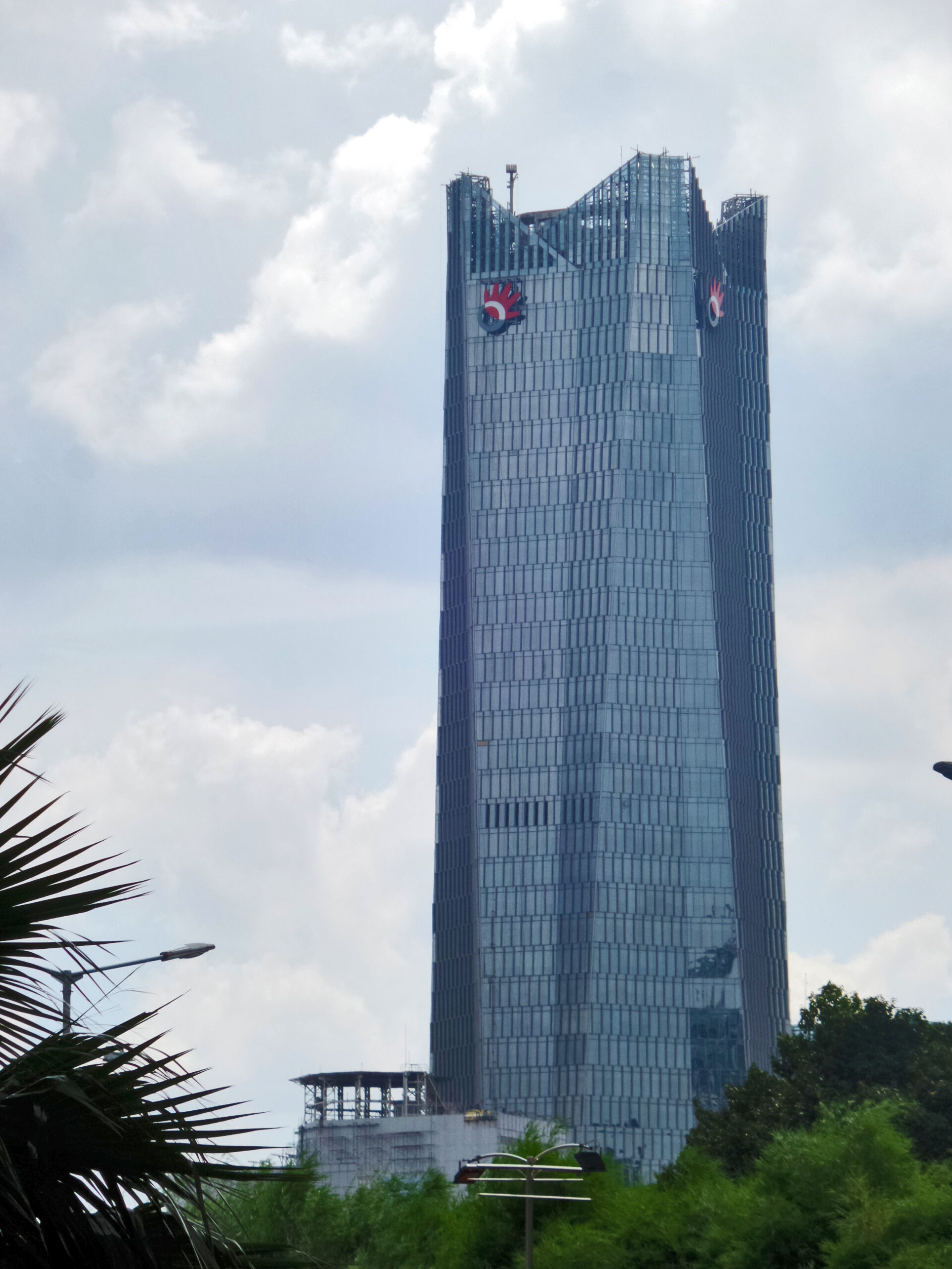 Gedung Telkom Landmark Tower Jakarta kantor pusat Telkom Indonesia