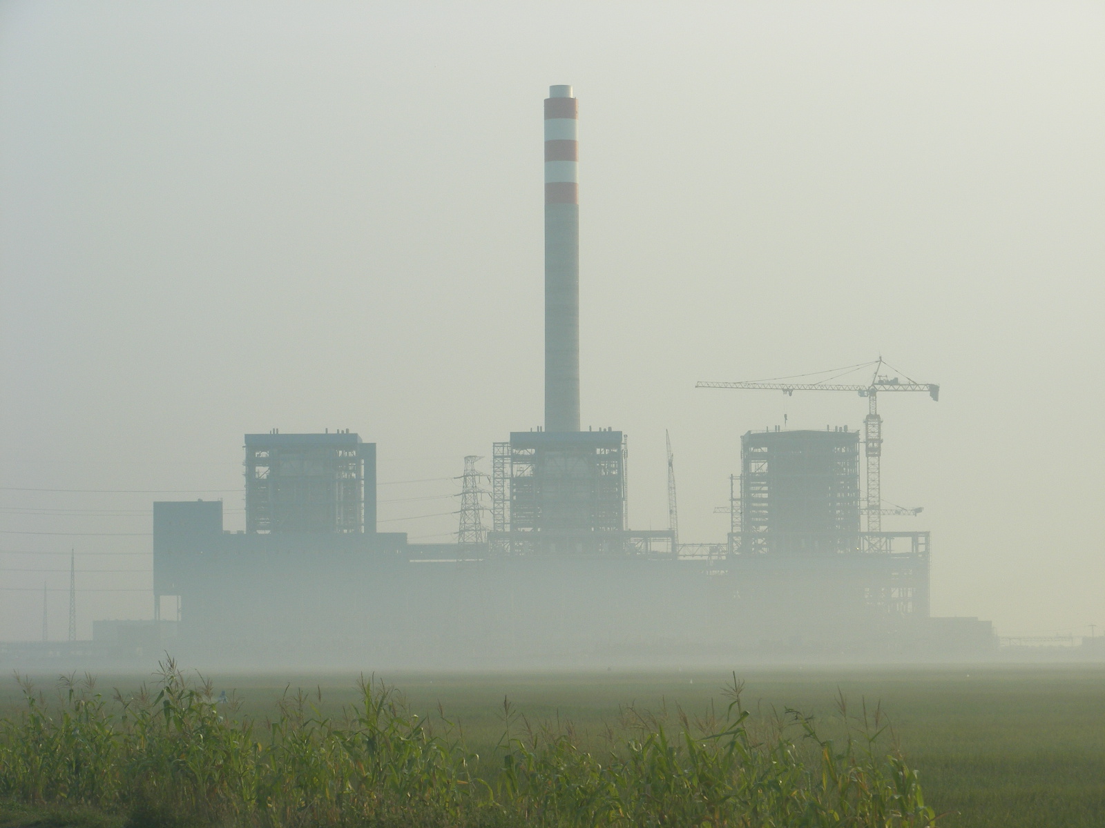 Kawasan pembangkit energi dan cerobong industri di Indonesia